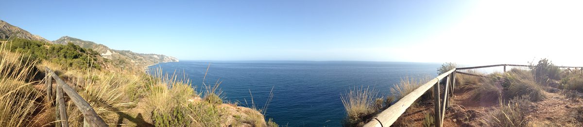 Acantilados de Maro-Cerro Gordo, entre Nerja y Almuñécar