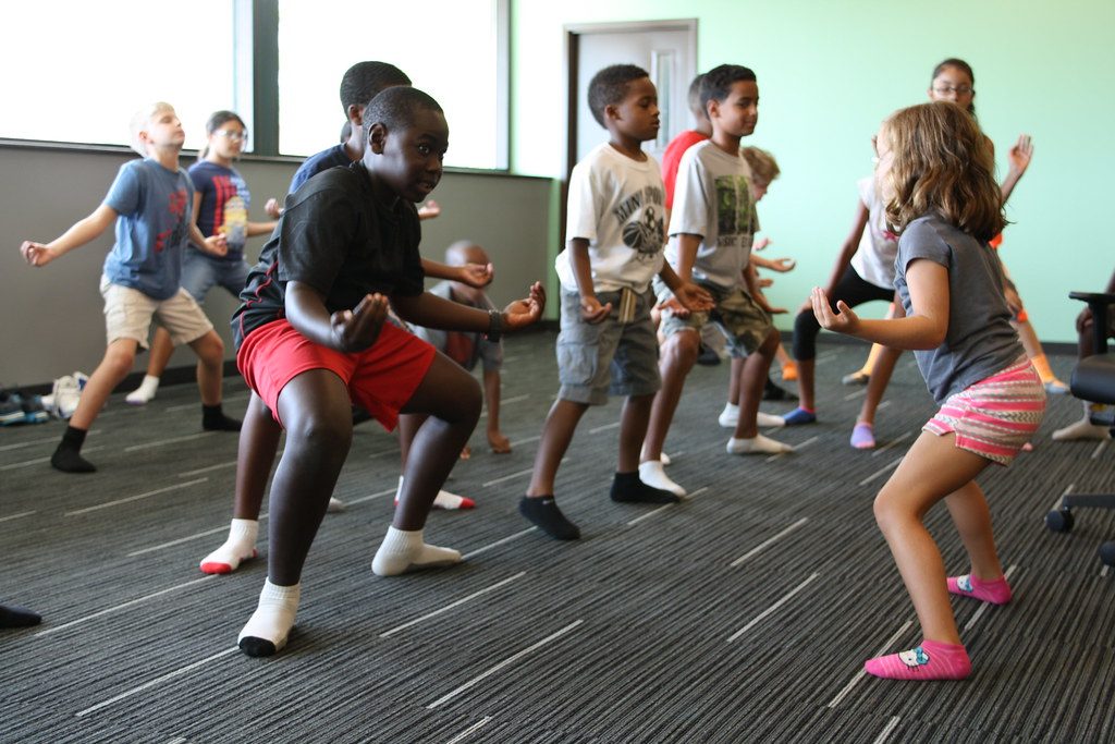 Yoga para niños y familias